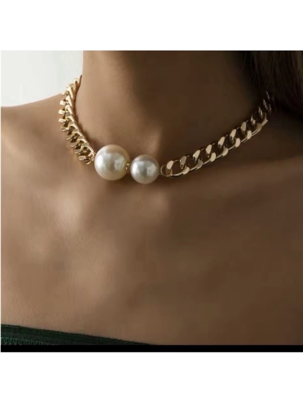 Gold Pearl Accent Curb Chain Choker Necklace. Luxury Pearl Choker 🤍  (A2-69)
